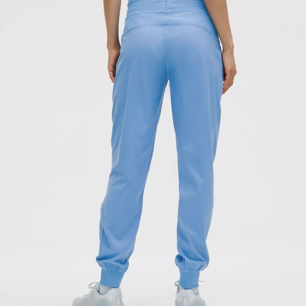 Lululemon Womens Sky Blue Dance Studio Joggers Pants Size 0 New - Picture 2 of 5